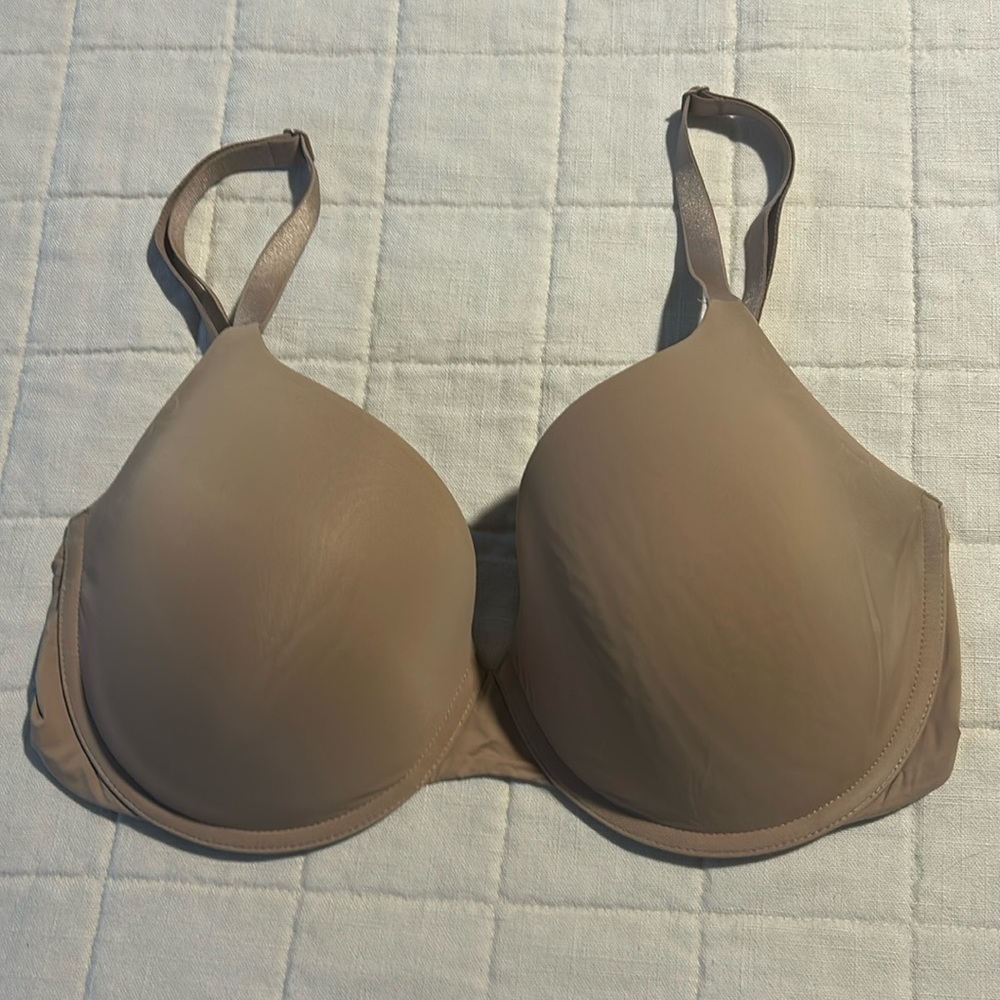 Victoria Secret beige bra size 36DD